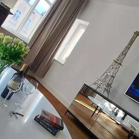 Cicha Przystan, Paryski, 106m Apartment